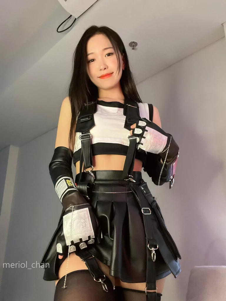 Coser Meriol Chan Tifa Cosplay 48